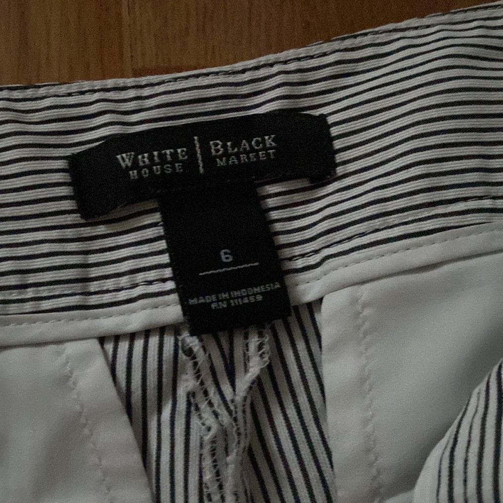 Striped shorts - Picture 4 of 4